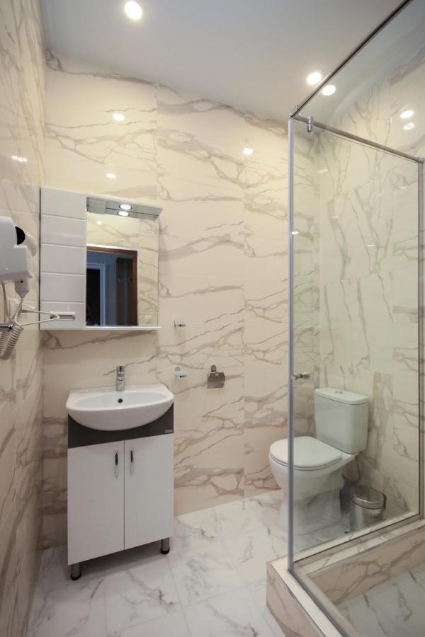 Hillside Guest House Yerevan Bagian luar foto