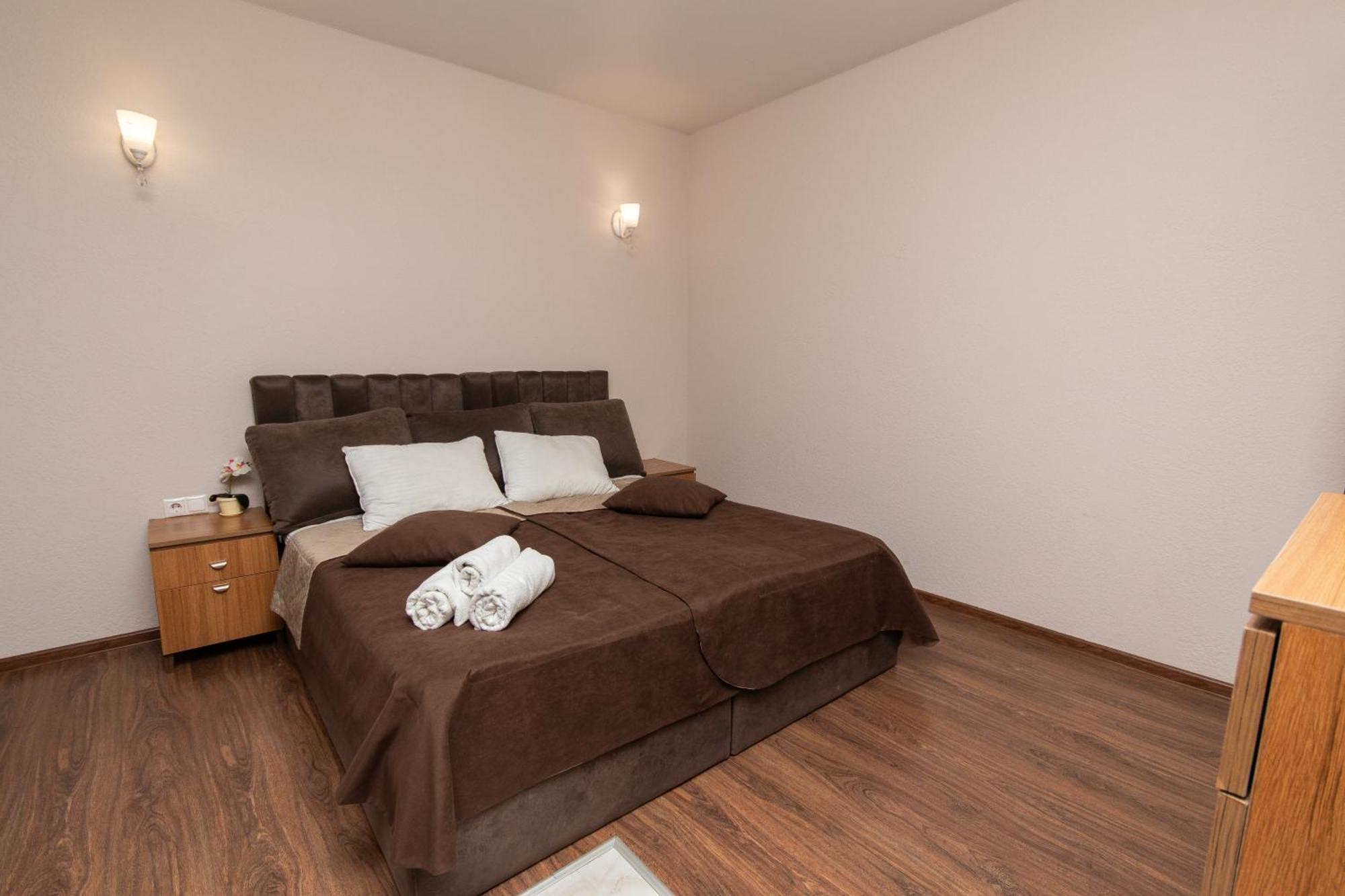 Hillside Guest House Yerevan Bagian luar foto